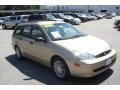 2002 Fort Knox Gold Ford Focus SE Wagon  photo #1