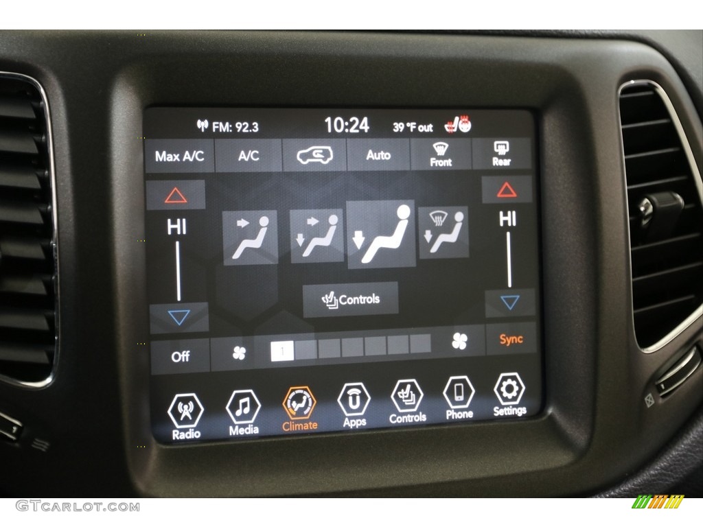 2019 Jeep Compass Trailhawk 4x4 Controls Photo #136446858