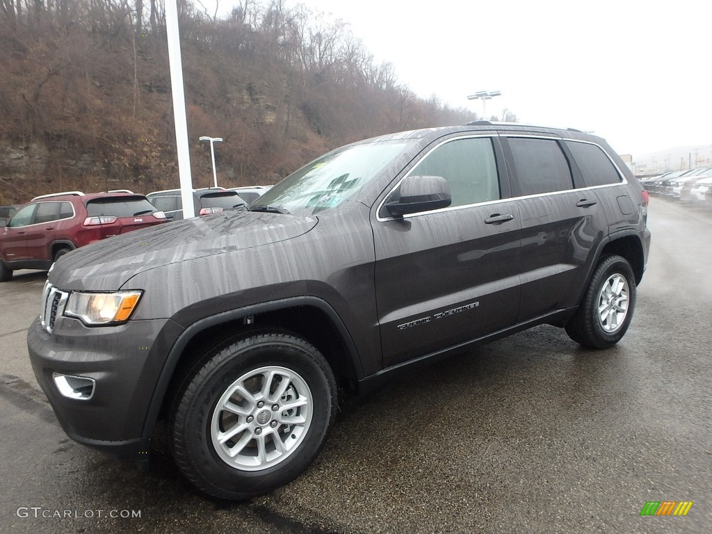 Granite Crystal Metallic Jeep Grand Cherokee