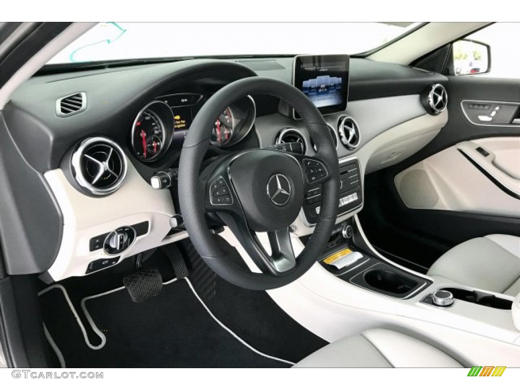 2020 Mercedes-Benz GLA 250 Crystal Gray Dashboard Photo #136451733
