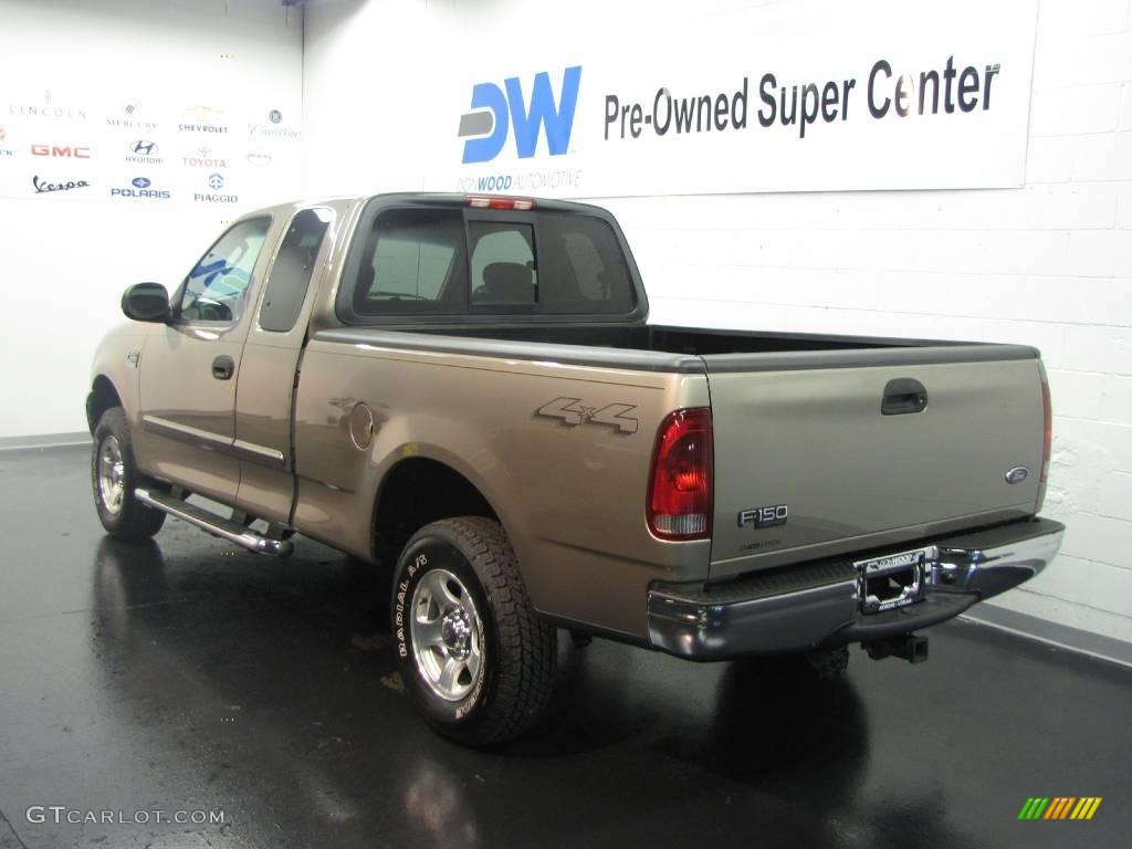 2004 F150 XLT Heritage SuperCab 4x4 - Arizona Beige Metallic / Heritage Medium Parchment photo #3