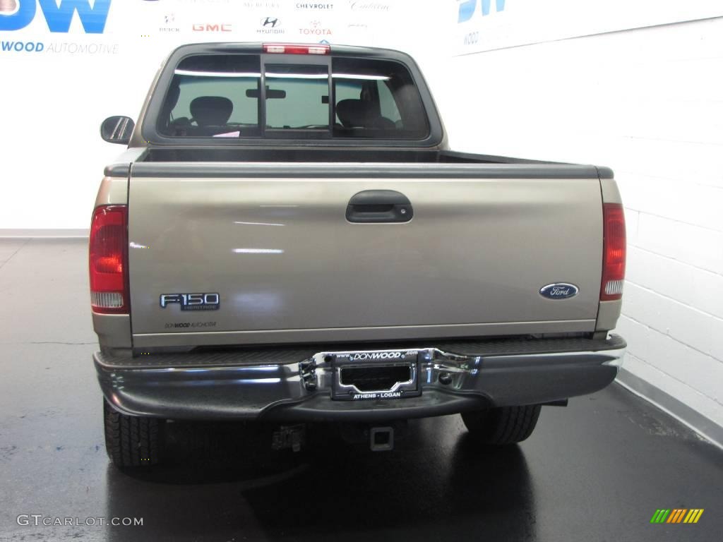 2004 F150 XLT Heritage SuperCab 4x4 - Arizona Beige Metallic / Heritage Medium Parchment photo #7