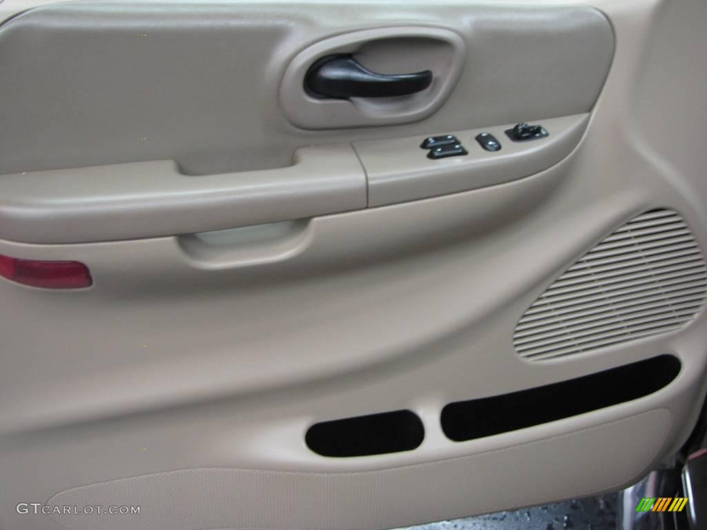 2004 F150 XLT Heritage SuperCab 4x4 - Arizona Beige Metallic / Heritage Medium Parchment photo #9
