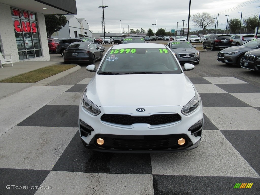 2019 Forte LXS - Clear White / Black photo #2