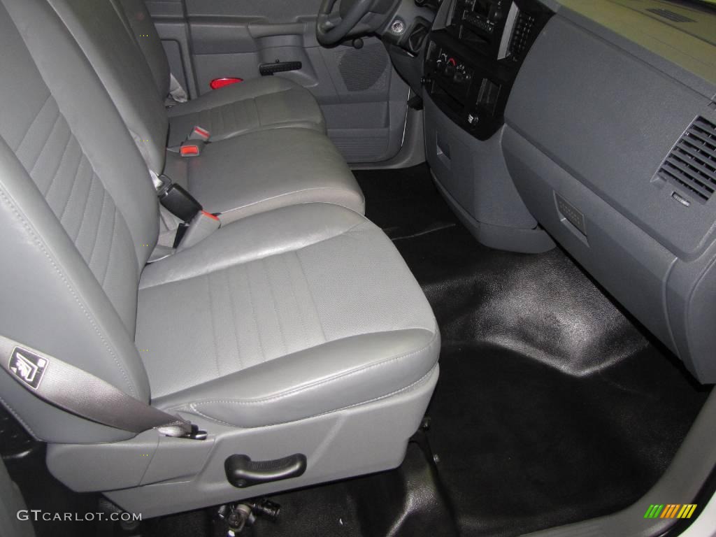2008 Ram 1500 ST Regular Cab - Bright White / Medium Slate Gray photo #11