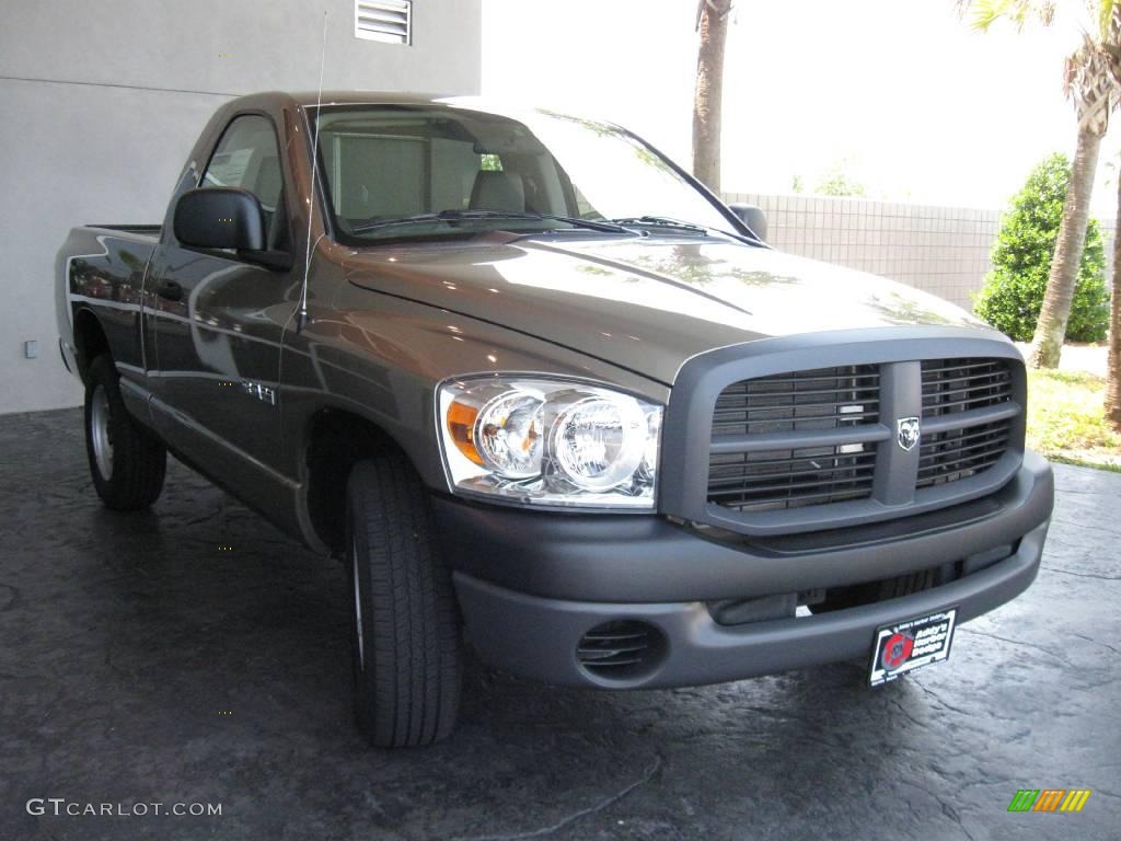 2008 Ram 1500 ST Regular Cab - Light Khaki Metallic / Khaki photo #4