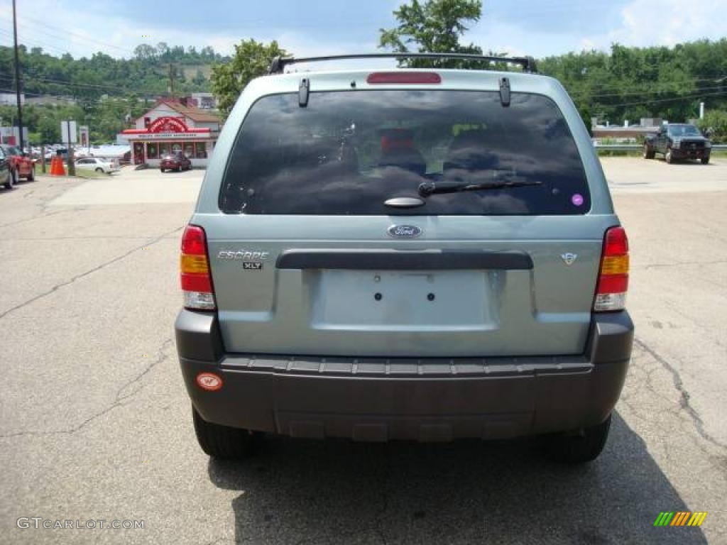 2006 Escape XLT V6 4WD - Titanium Green Metallic / Medium/Dark Flint photo #3