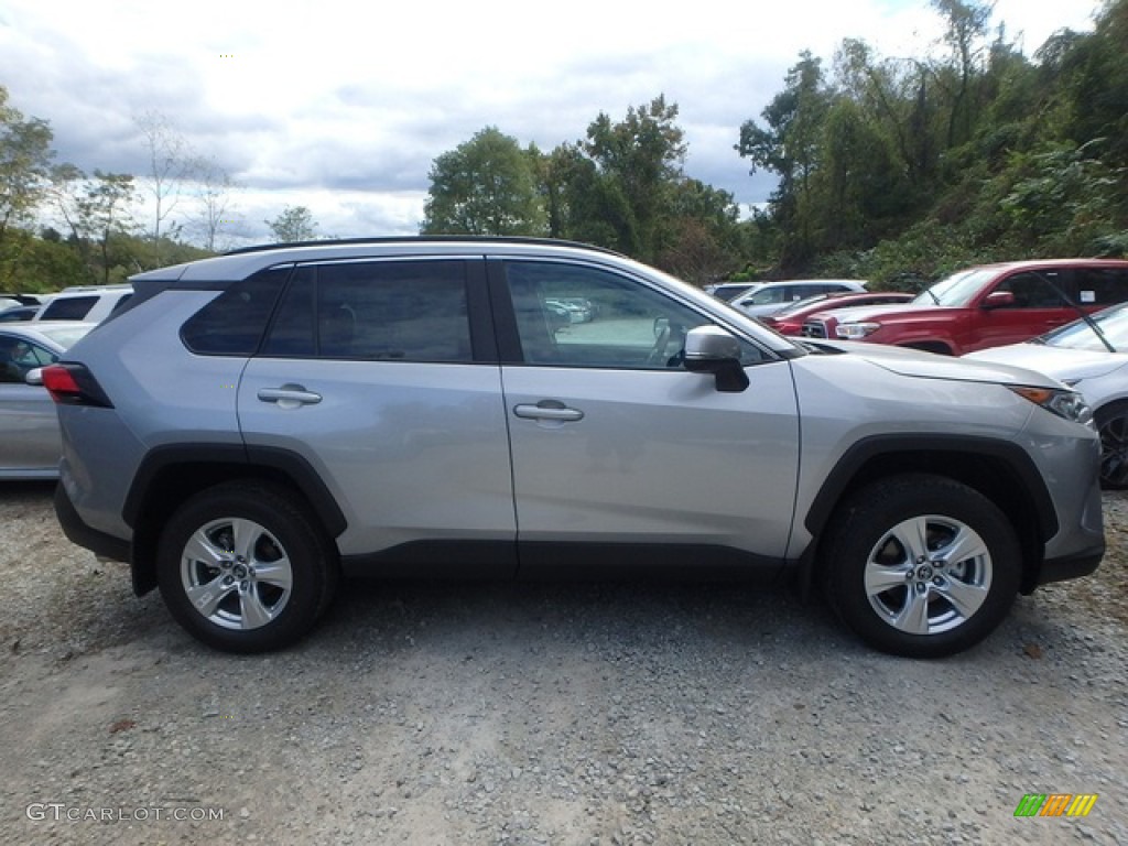 2019 RAV4 XLE AWD - Silver Sky Metallic / Black photo #2