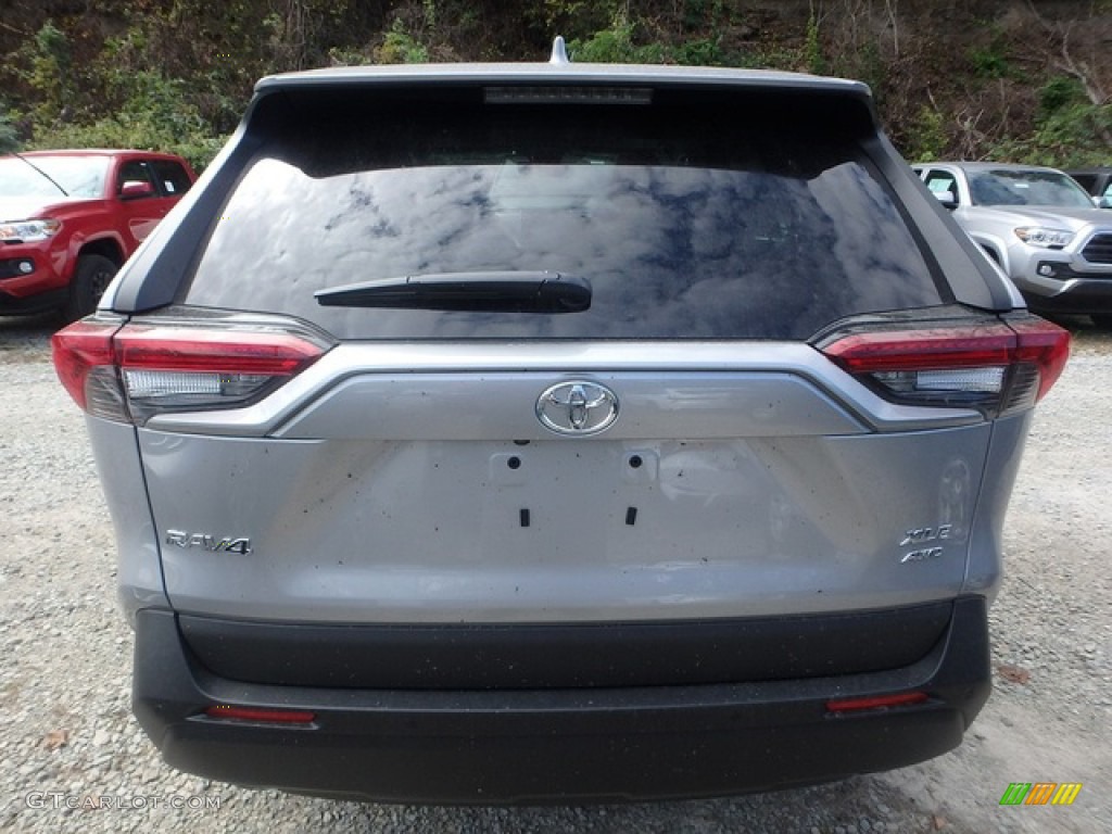 2019 RAV4 XLE AWD - Silver Sky Metallic / Black photo #4