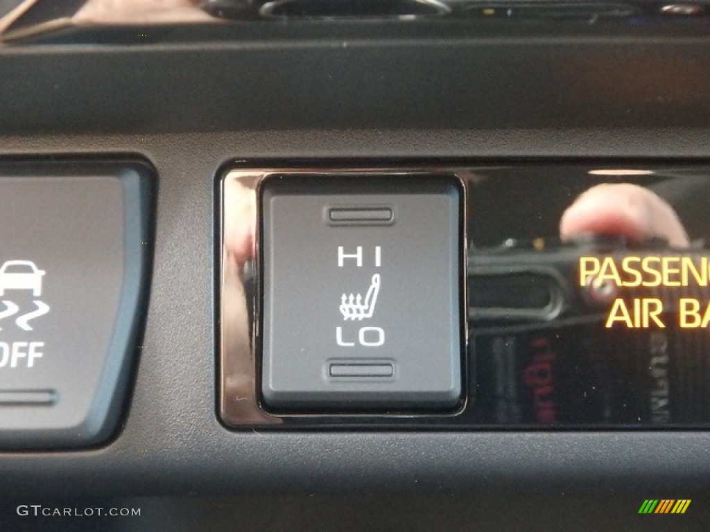 2019 RAV4 XLE AWD - Silver Sky Metallic / Black photo #20