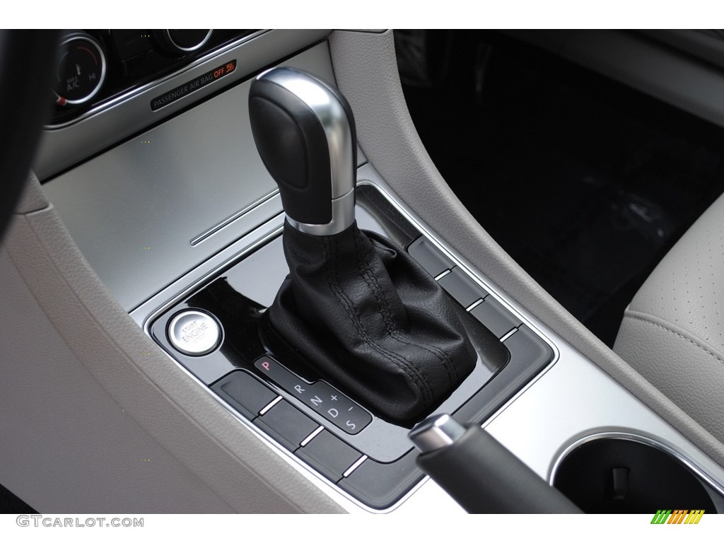 2019 Volkswagen Passat Wolfsburg 6 Speed Automatic Transmission Photo #136459737