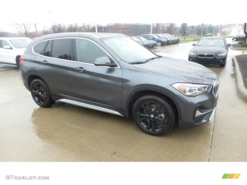 Mineral Grey Metallic 2020 BMW X1 xDrive28i Exterior Photo #136463677
