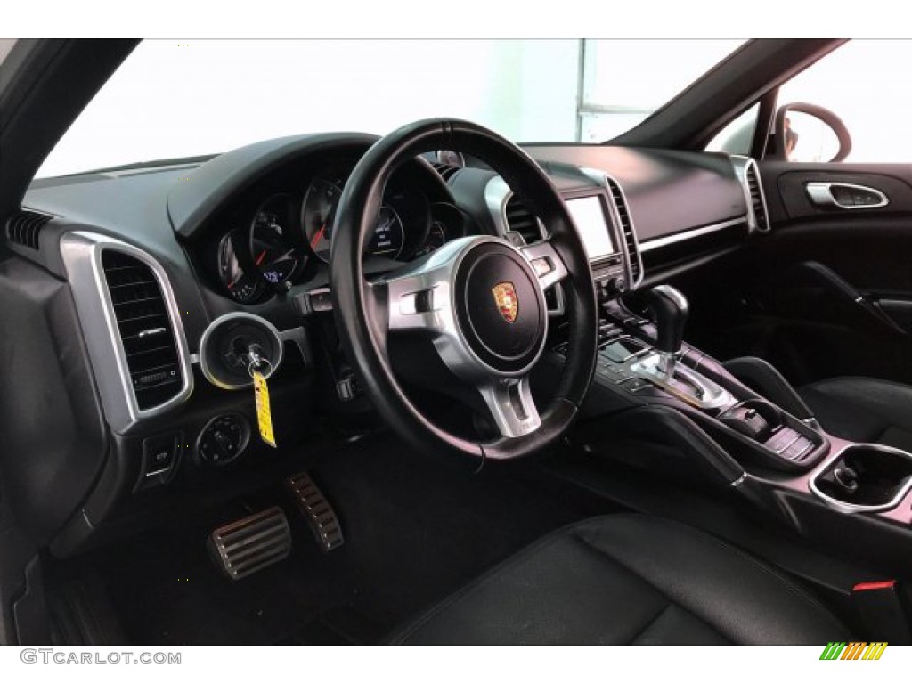 2014 Cayenne S - White / Black photo #22