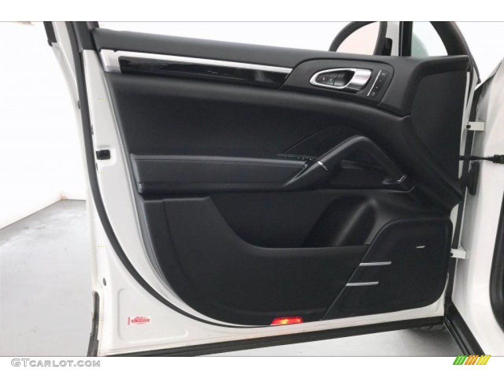 2014 Cayenne S - White / Black photo #25