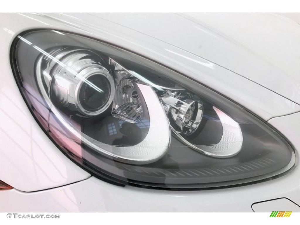 2014 Cayenne S - White / Black photo #32