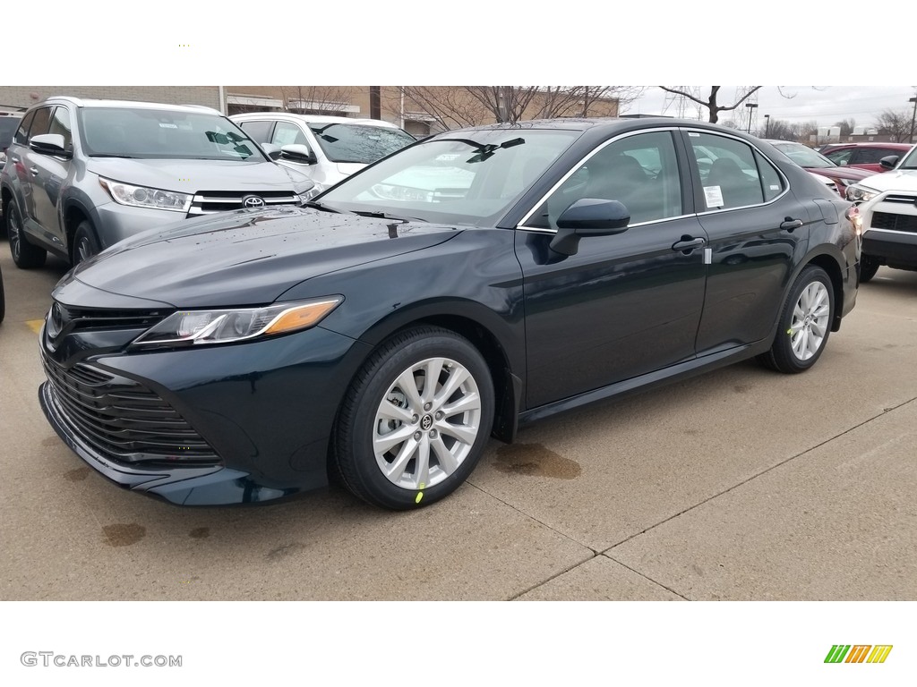Galactic Aqua Mica 2020 Toyota Camry LE Exterior Photo #136483312