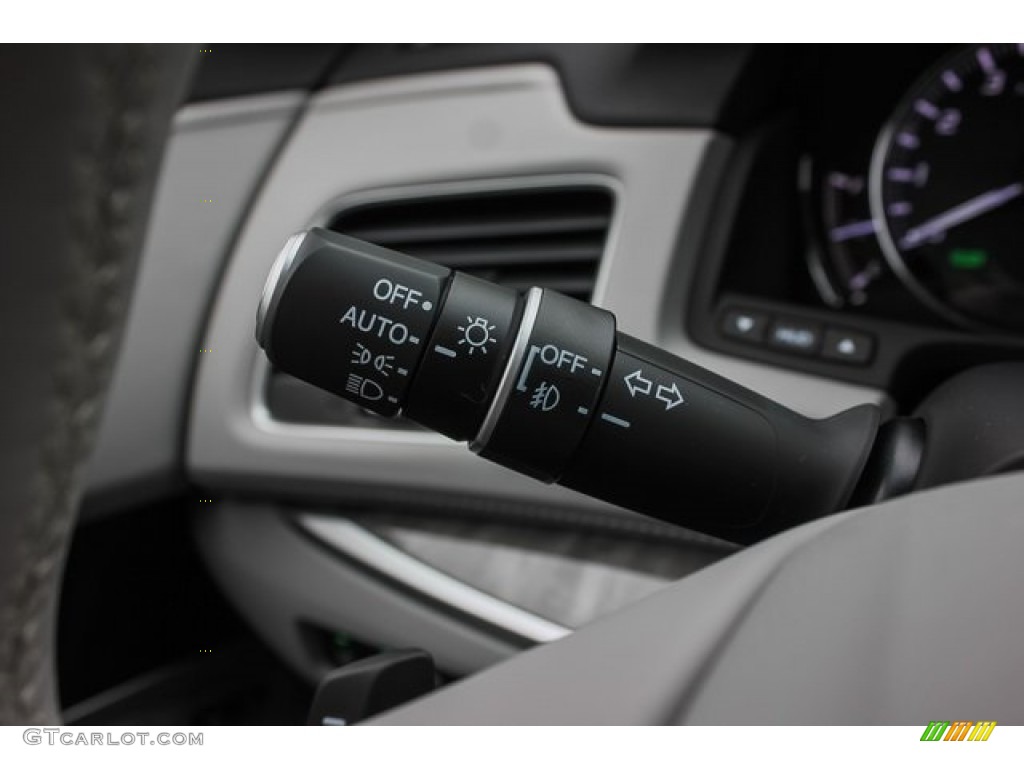 2020 Acura RLX Sport Hybrid SH-AWD Controls Photo #136484332