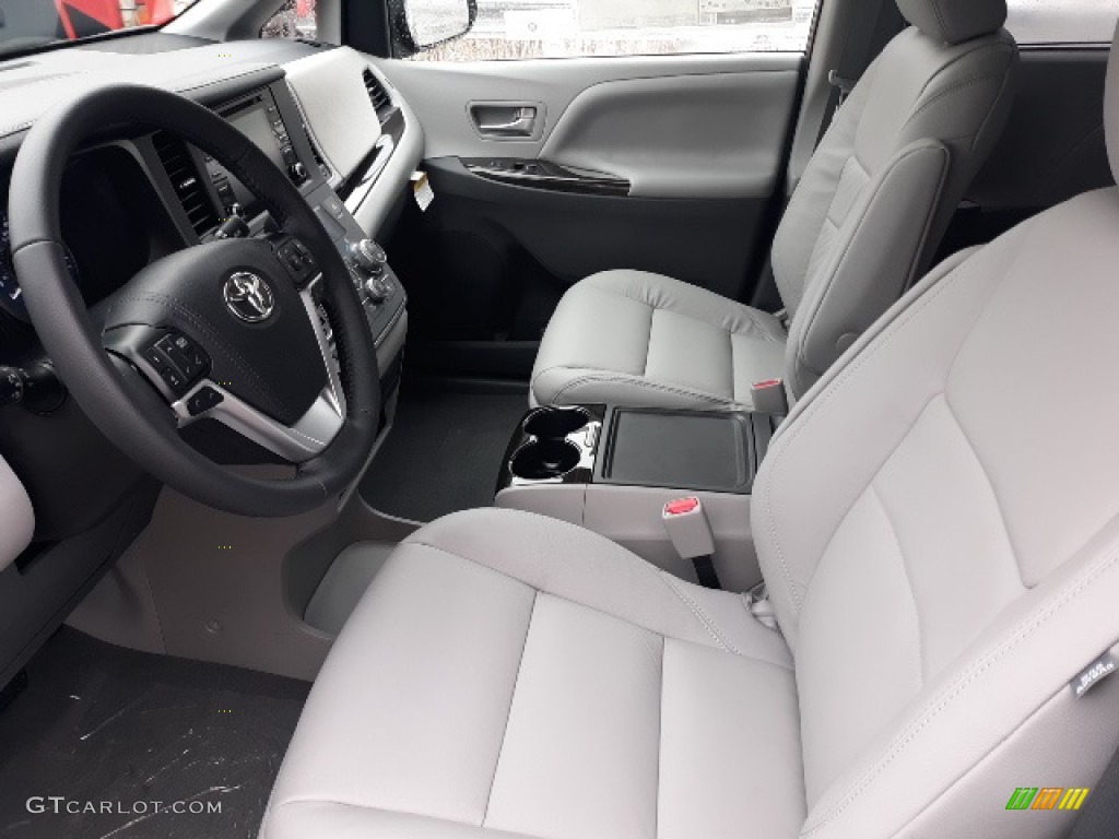 2020 Toyota Sienna XLE Front Seat Photo #136484757