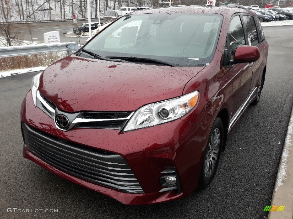 2020 Sienna XLE - Salsa Red Pearl / Ash photo #13