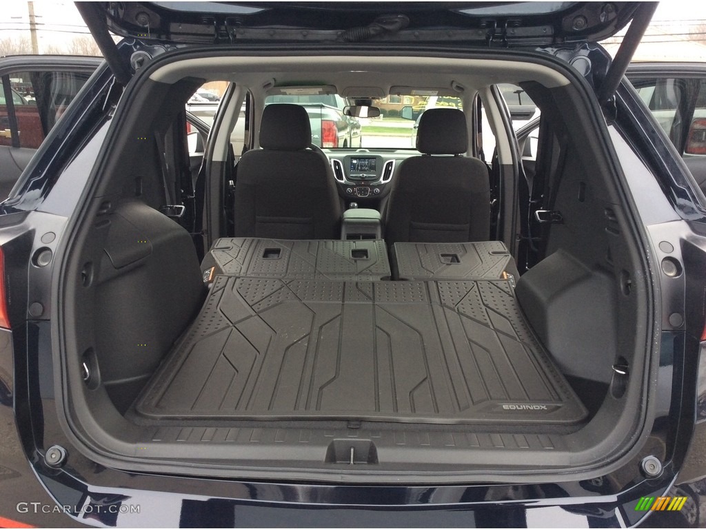 2020 Chevrolet Equinox LT AWD Trunk Photo #136485688