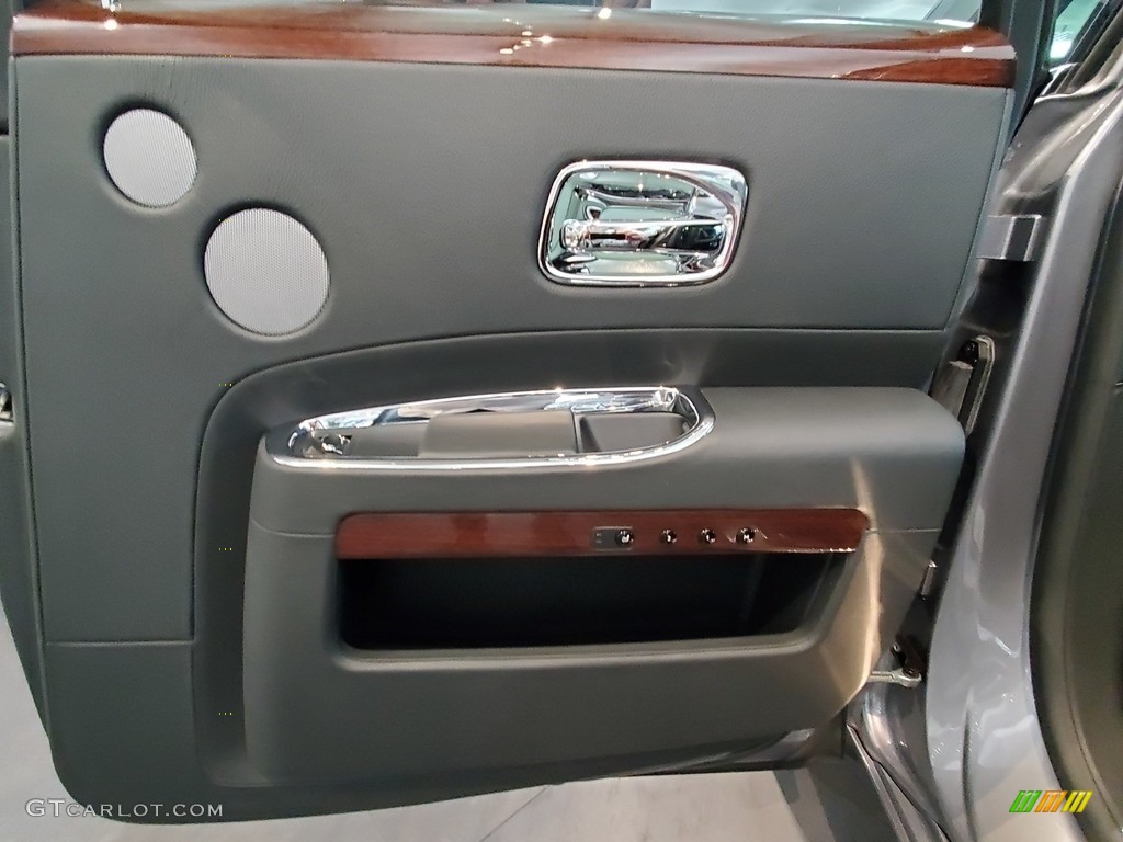 2013 Rolls-Royce Ghost Standard Ghost Model Black Door Panel Photo #136487023