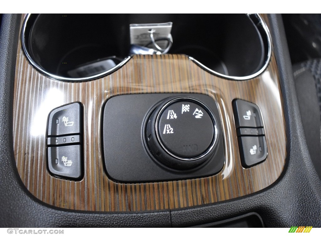 2020 GMC Acadia SLE AWD Controls Photo #136490284