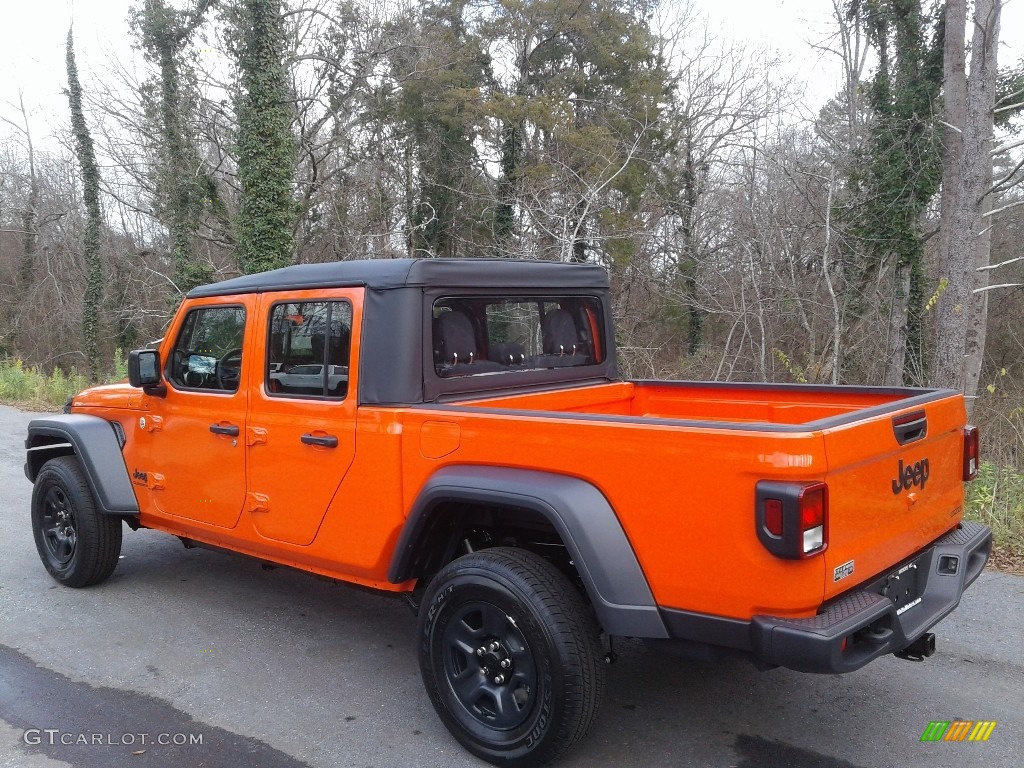 2020 Gladiator Sport 4x4 - Punk