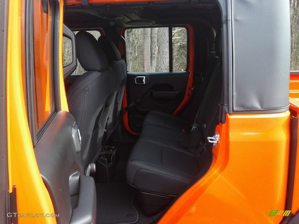 2020 Gladiator Sport 4x4 - Punk