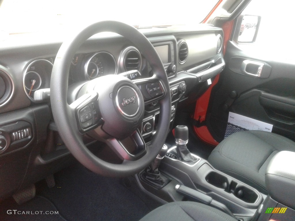 2020 Gladiator Sport 4x4 - Punk