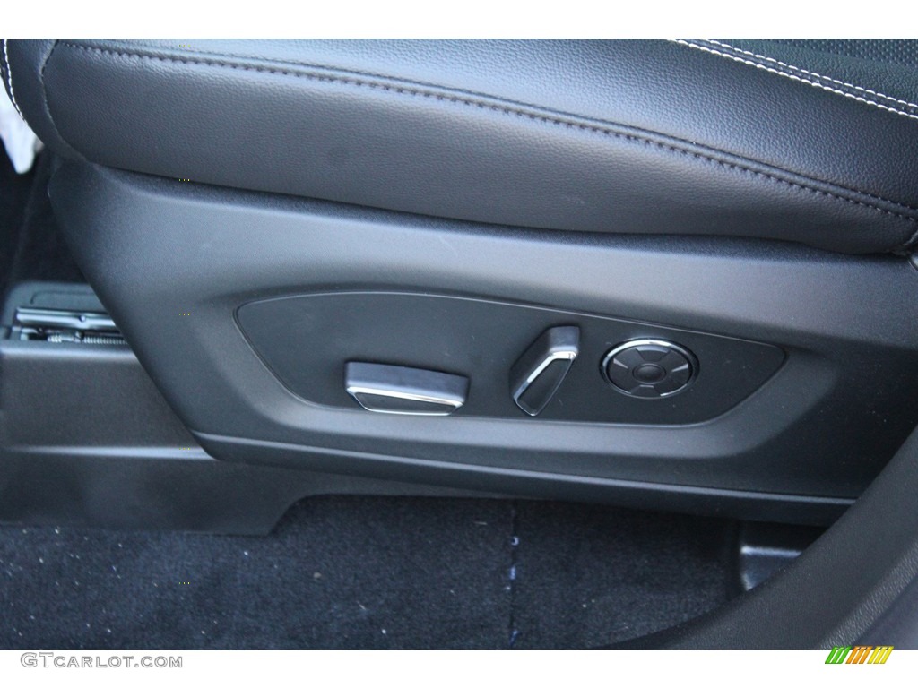 2020 Explorer ST 4WD - Magnetic Metallic / Ebony photo #11