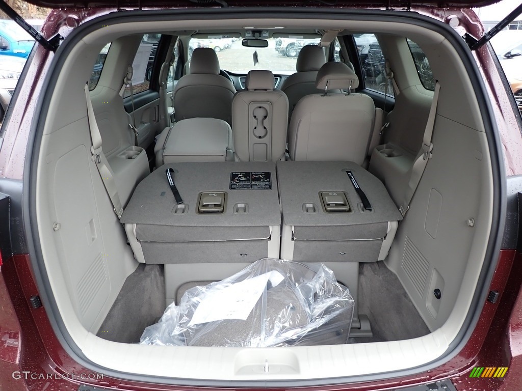 2020 Kia Sedona LX Trunk Photo #136504363