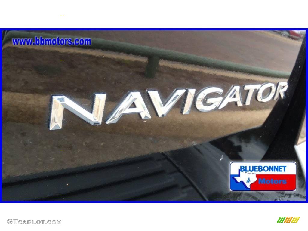 2008 Navigator Luxury - Black / Charcoal Black photo #10