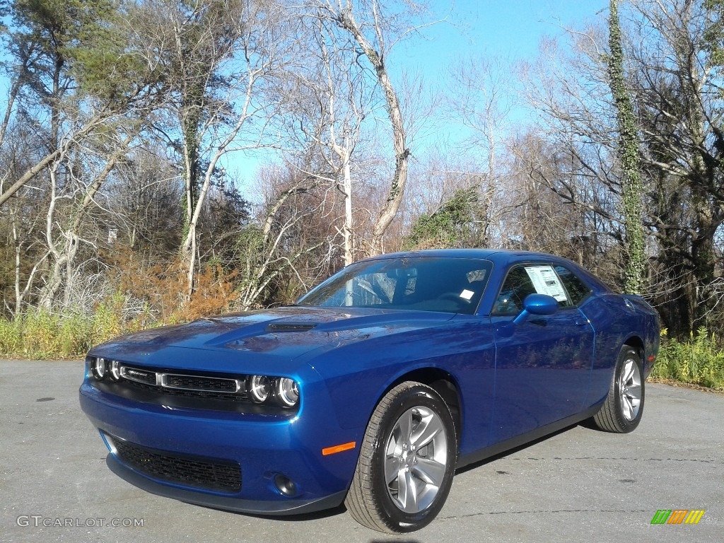 2019 Challenger SXT - Indigo Blue / Black photo #4
