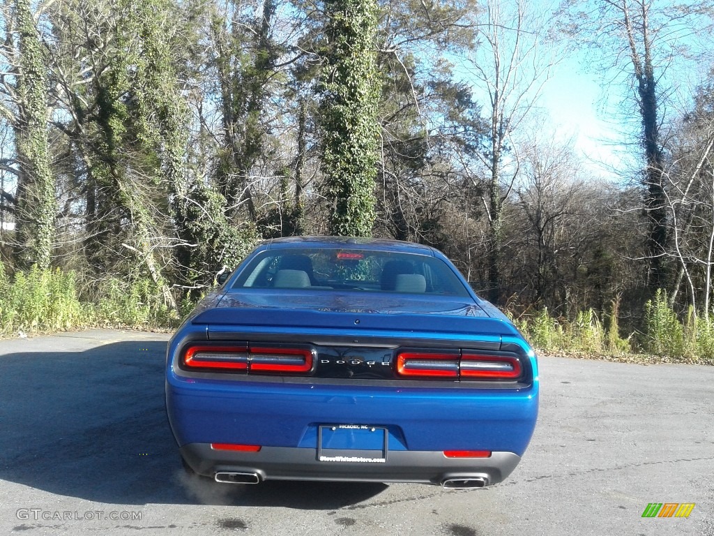2019 Challenger SXT - Indigo Blue / Black photo #9