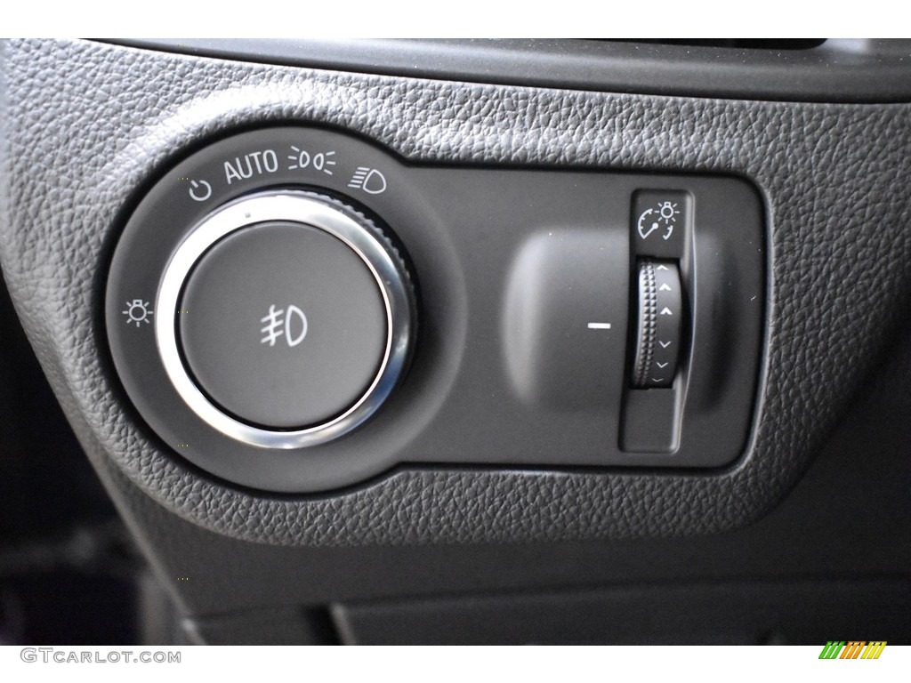 2020 Buick Envision Essence AWD Controls Photo #136536447