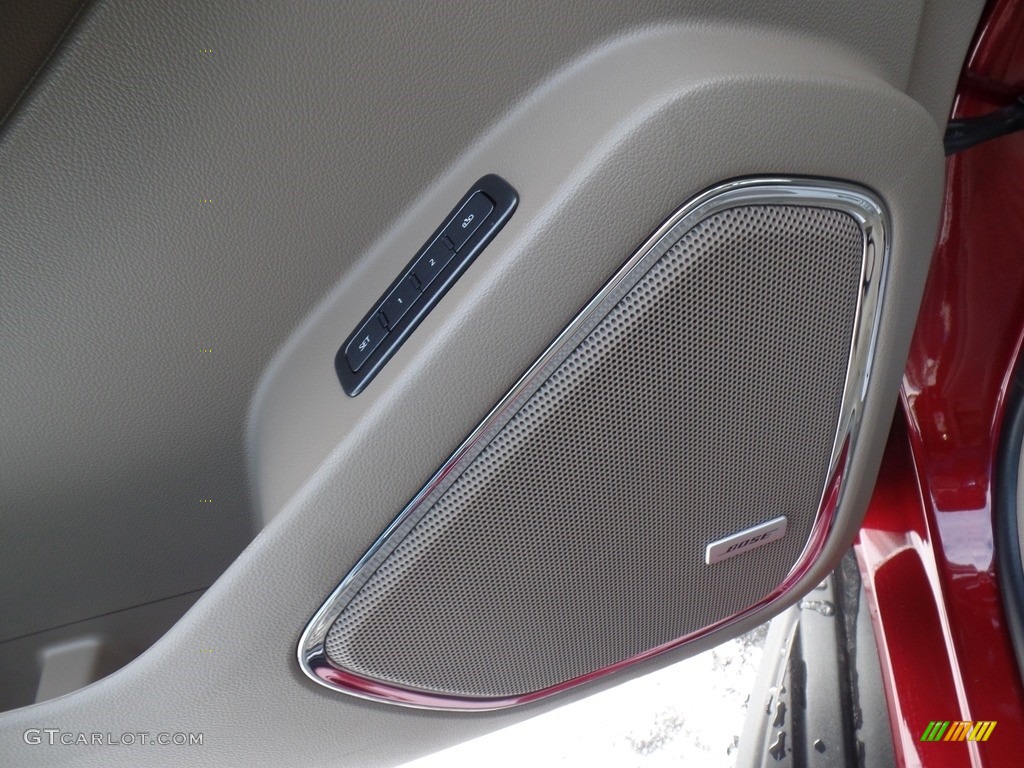 2020 Suburban LT 4WD - Siren Red Tintcoat / Cocoa/­Dune photo #16