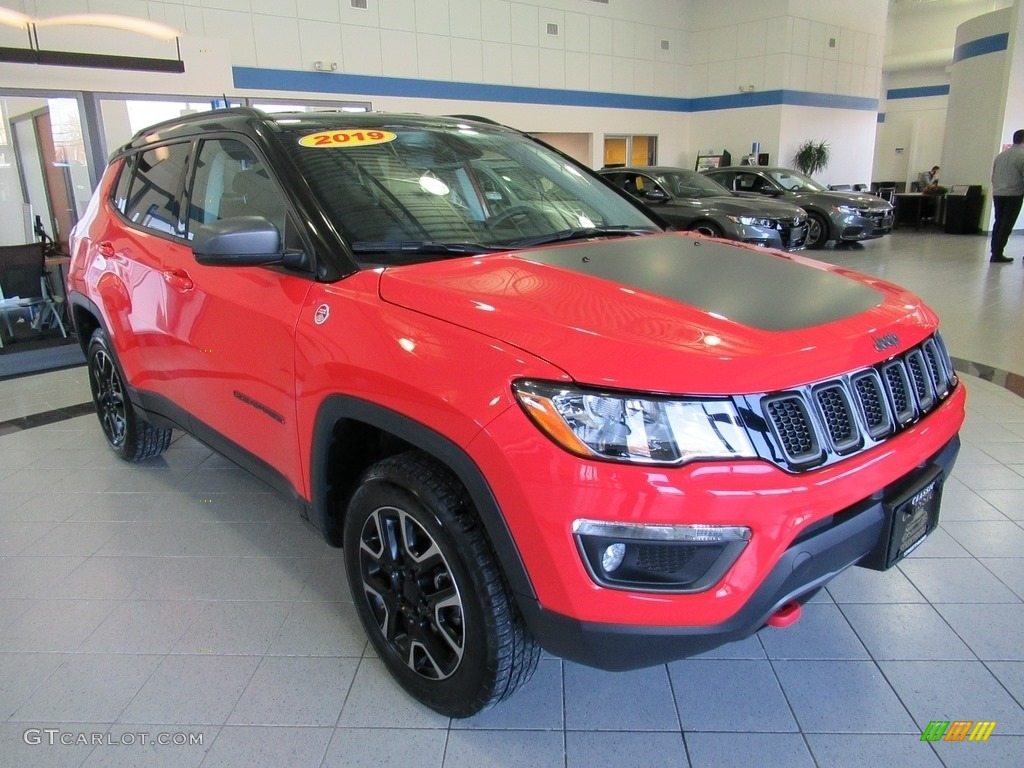 2019 Compass Trailhawk 4x4 - Spitfire Orange / Black/Ruby photo #3