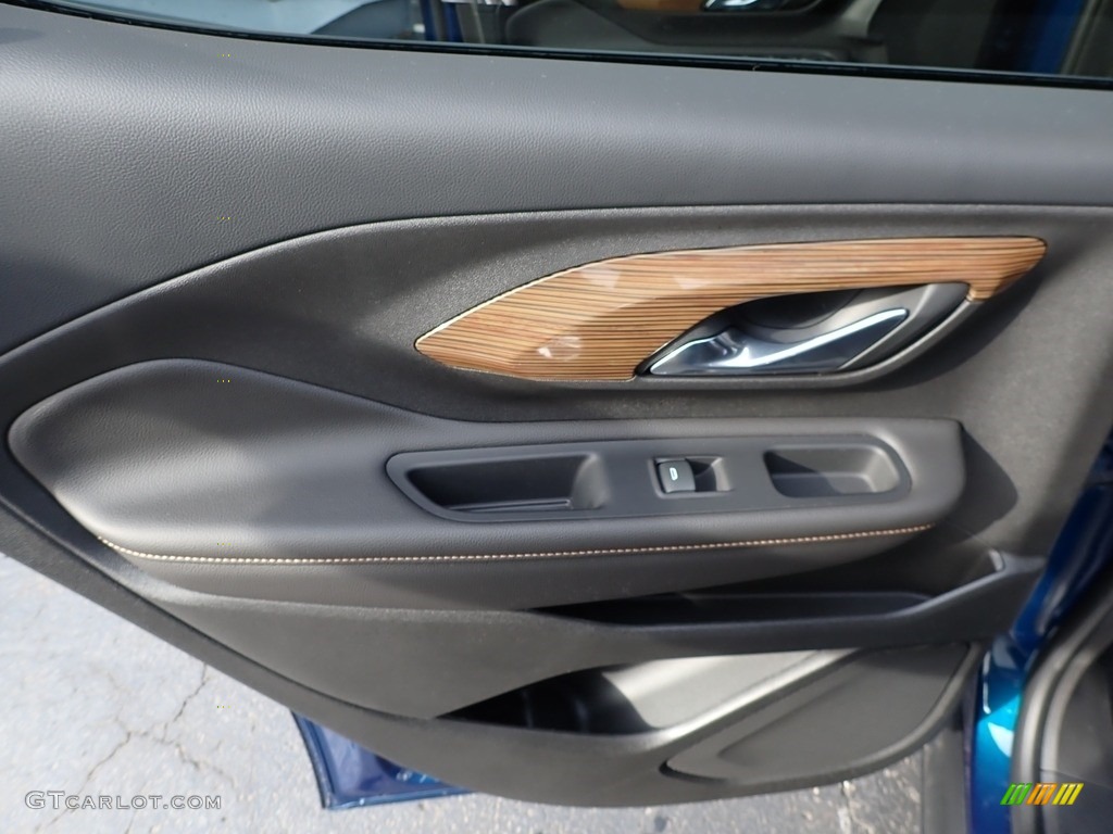 2020 GMC Terrain SLE AWD Jet Black Door Panel Photo #136546527