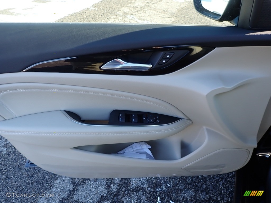 2020 Buick Regal Sportback Essence AWD Door Panel Photos