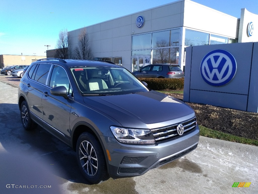 Platinum Gray Metallic 2020 Volkswagen Tiguan SE 4MOTION Exterior Photo #136562582
