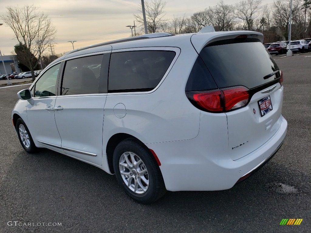 2020 Pacifica Touring L - Bright White / Alloy/Black photo #4