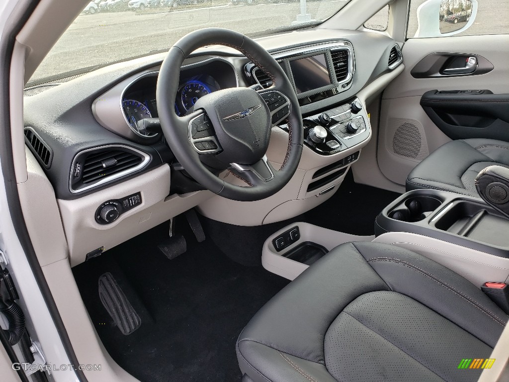 2020 Pacifica Touring L - Bright White / Alloy/Black photo #7