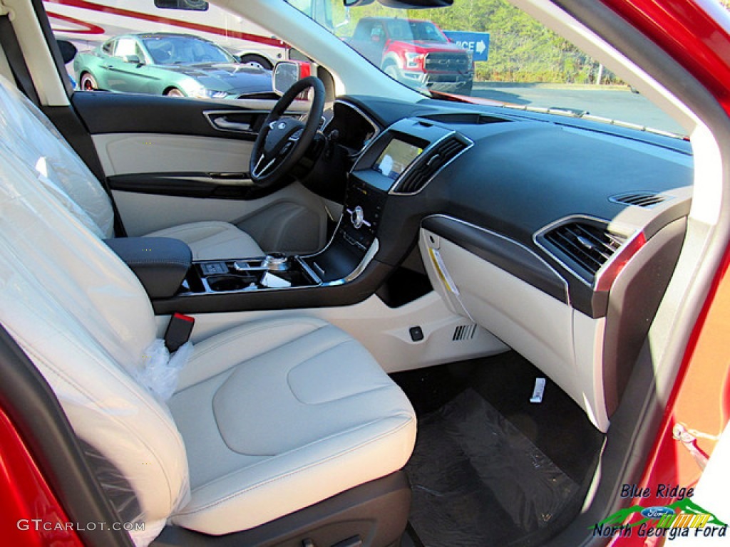 2020 Edge Titanium AWD - Rapid Red Metallic / Soft Ceramic photo #29