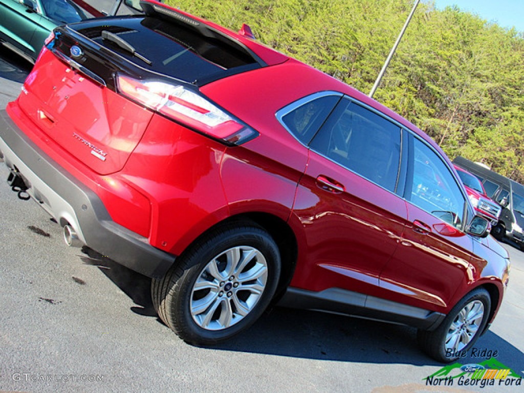 2020 Edge Titanium AWD - Rapid Red Metallic / Soft Ceramic photo #33