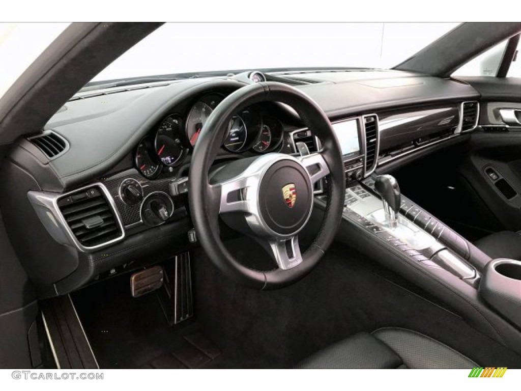 2014 Panamera GTS - White / Black photo #22