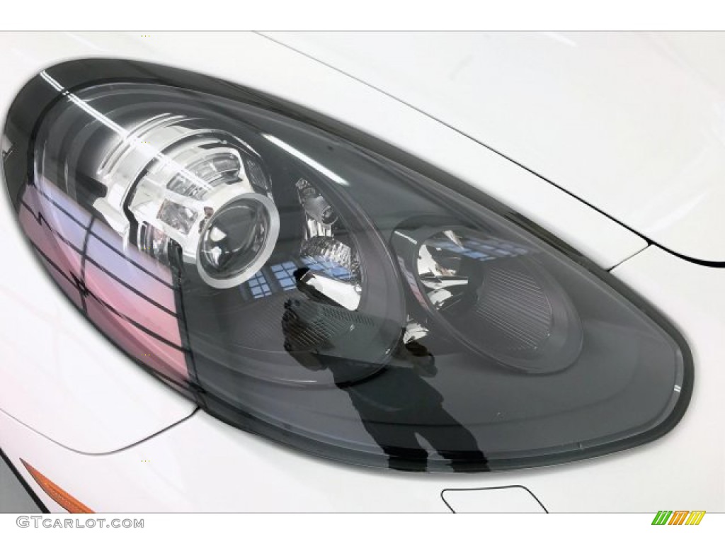 2014 Panamera GTS - White / Black photo #32