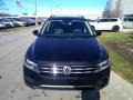 Deep Black Pearl - Tiguan SE 4MOTION Photo No. 2
