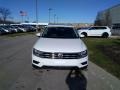 Pure White - Tiguan SE 4MOTION Photo No. 2