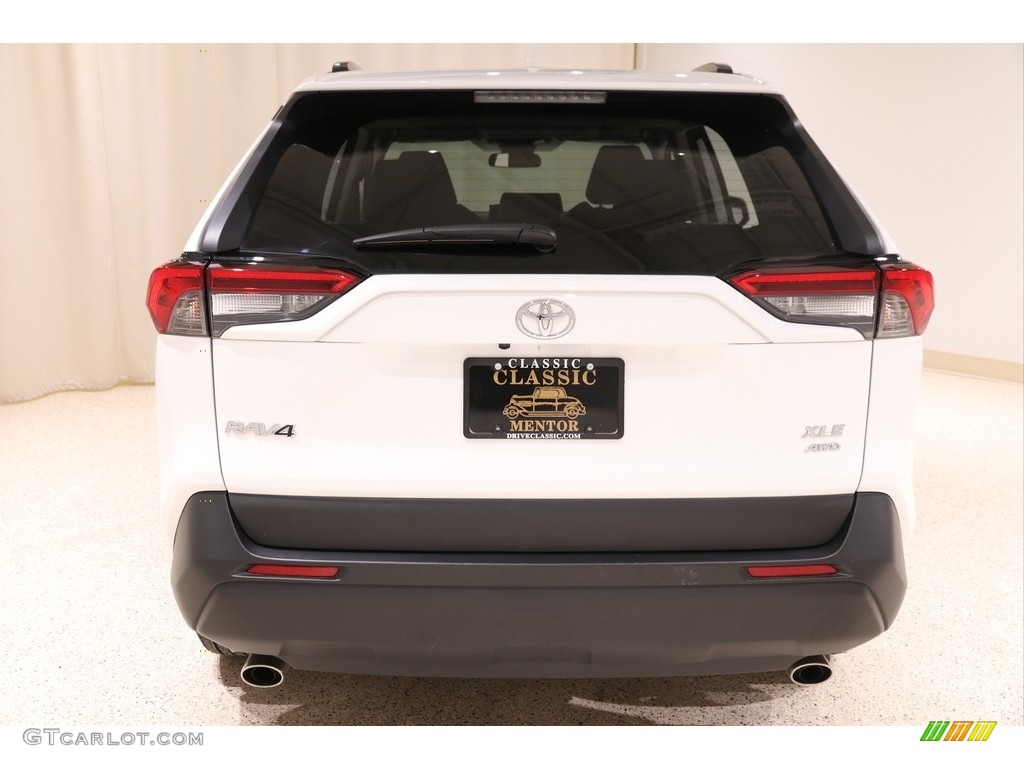 2019 RAV4 XLE AWD - Super White / Light Gray photo #17