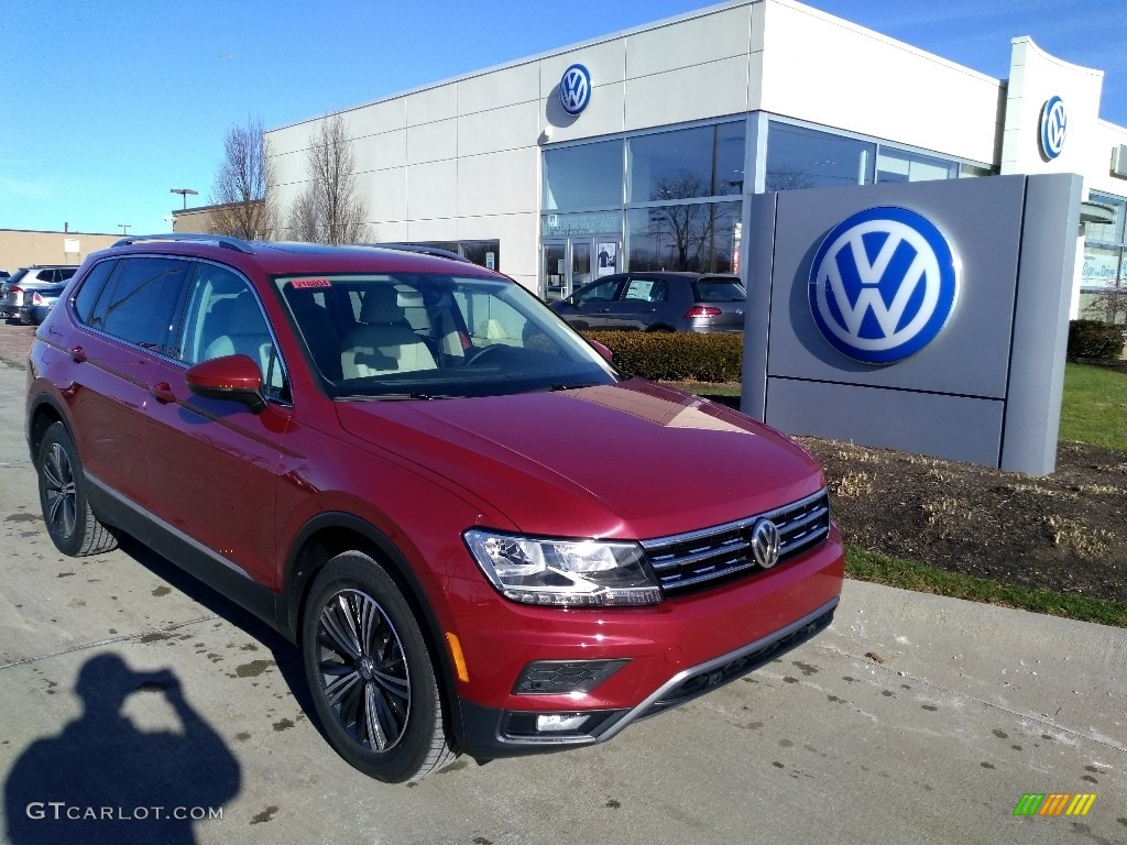 2019 Tiguan SEL 4MOTION - Cardinal Red Metallic / Storm Gray photo #1